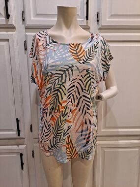 Tahari Linen White And Multicolor Tropical Leaf Short Sleeve Top